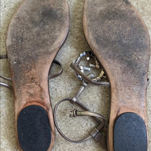 Gucci Metallic Crystals Embellished Thong Sandals